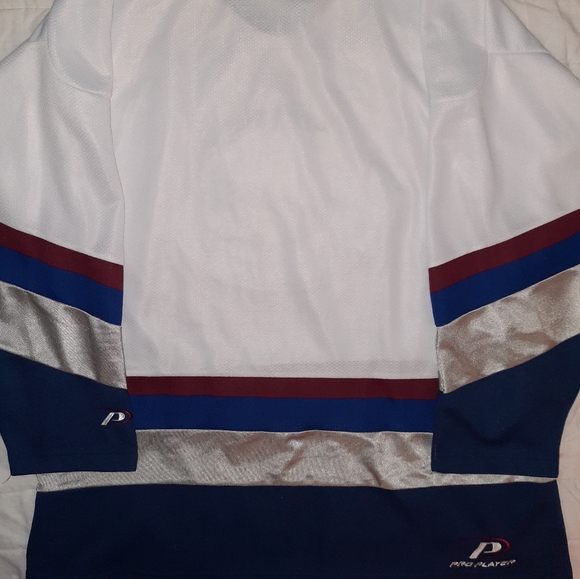 Vintage Canucks Jersey - Picture 3 of 4